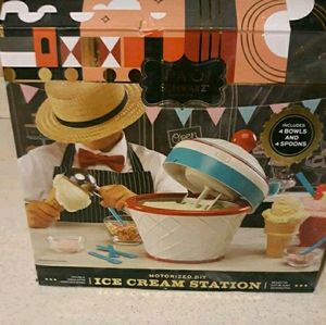New ice cream sunday maker